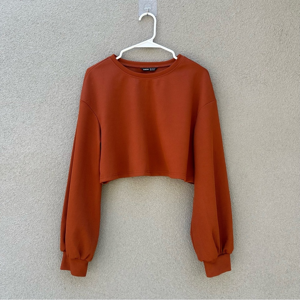 SHEIN Cropped Sweater